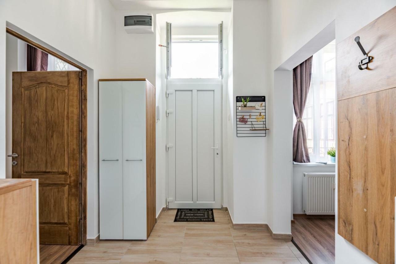 Central Kira Apartment Budapest Exterior foto